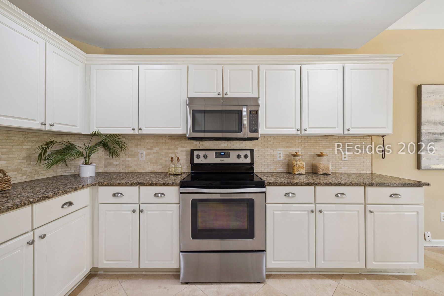 2 Hummingbird Court