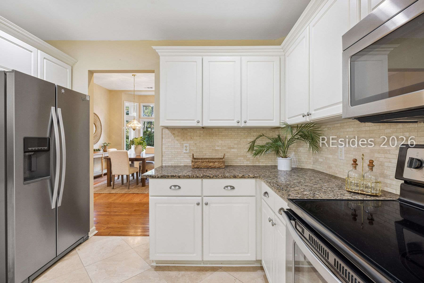 2 Hummingbird Court