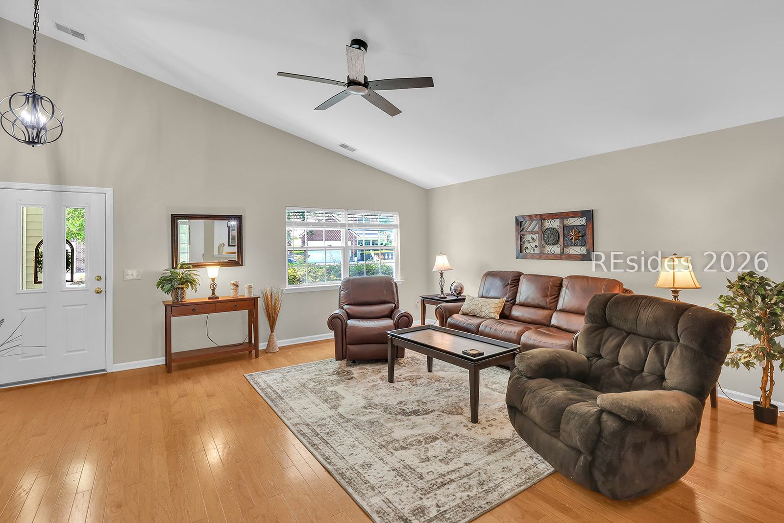 102 Pine Ridge Drive