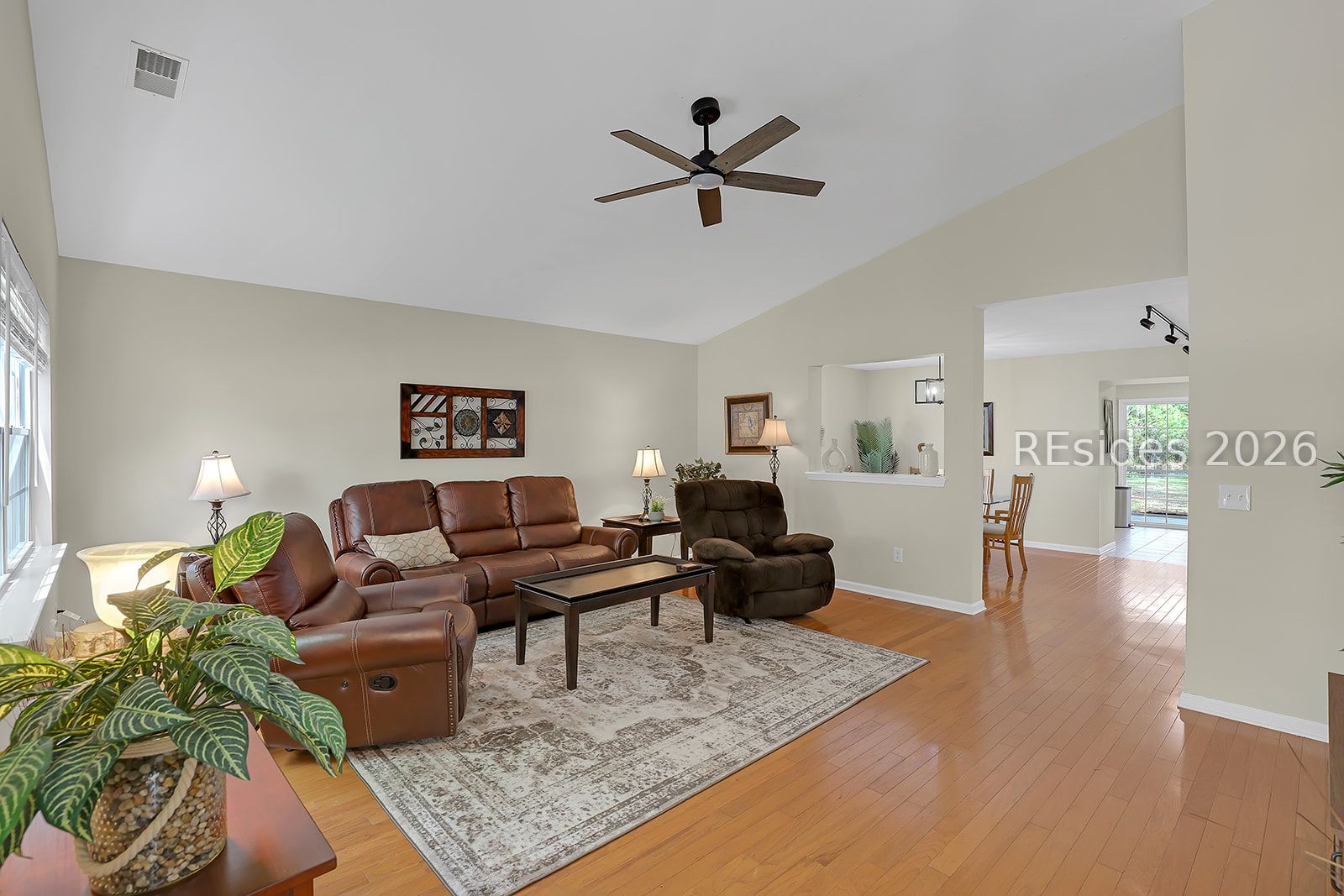 102 Pine Ridge Drive