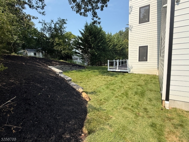 6 Cambridge Dr
