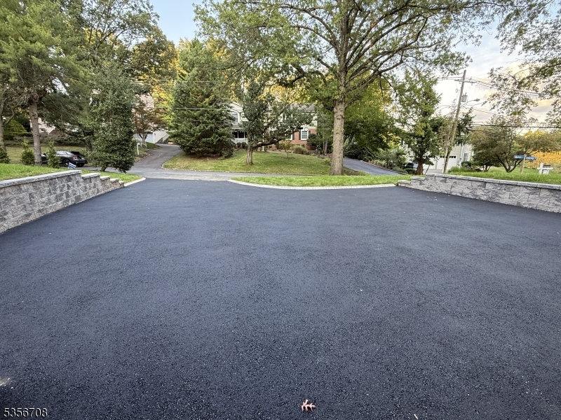 6 Cambridge Dr