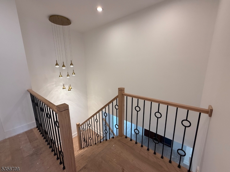 6 Cambridge Dr