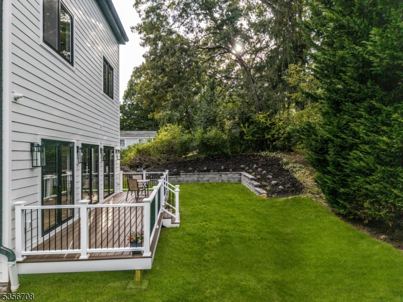 6 Cambridge Dr