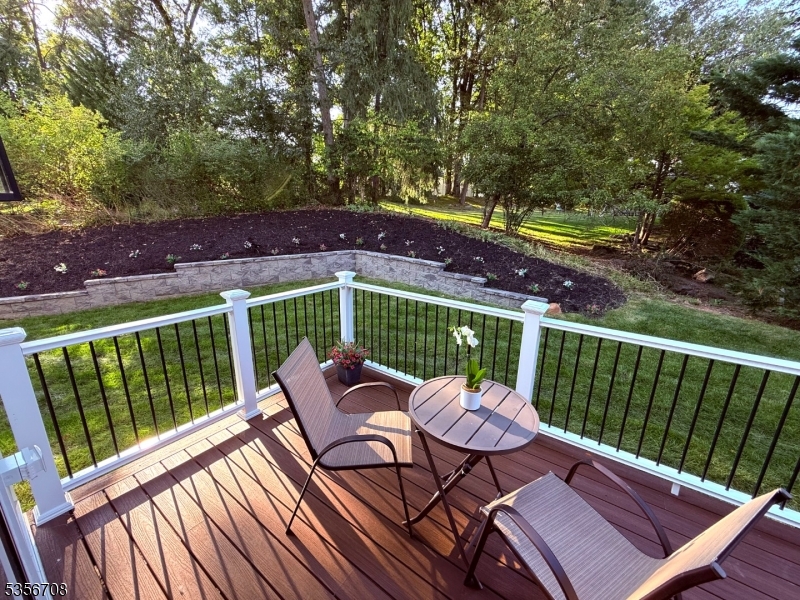 6 Cambridge Dr