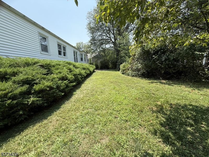 40 Oval Rd