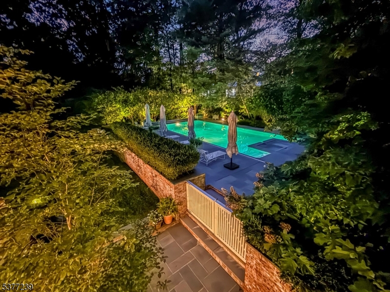 21 Hardwell Rd