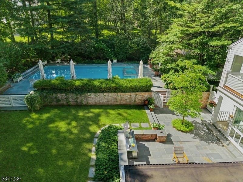 21 Hardwell Rd