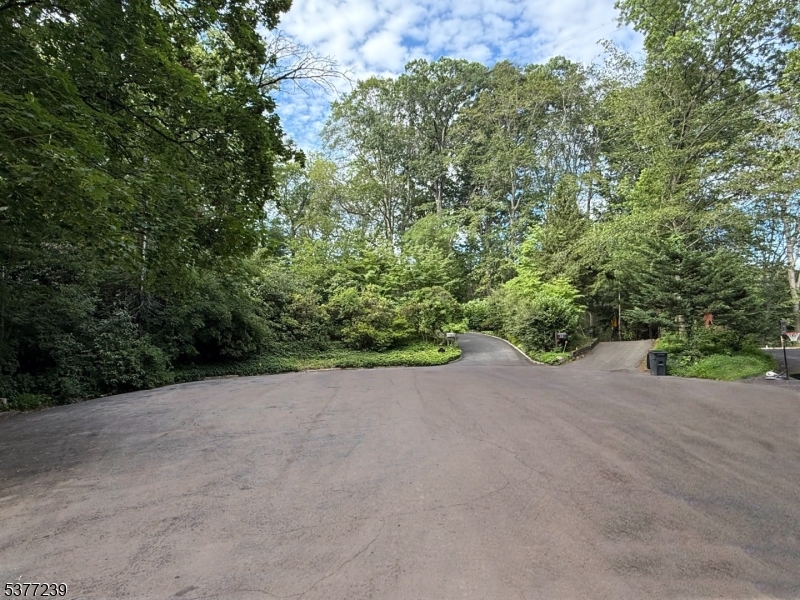 21 Hardwell Rd