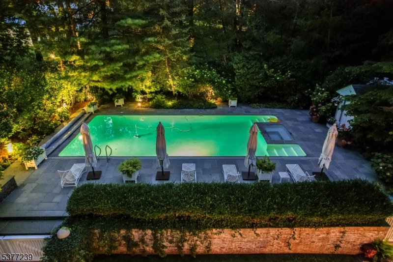 21 Hardwell Rd