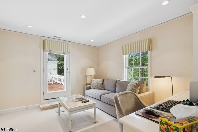 21 Hardwell Rd