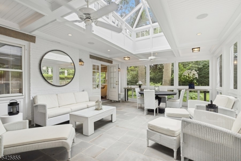 21 Hardwell Rd