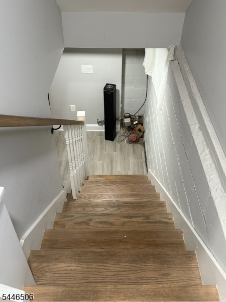 20 Van Dyke Pl 2