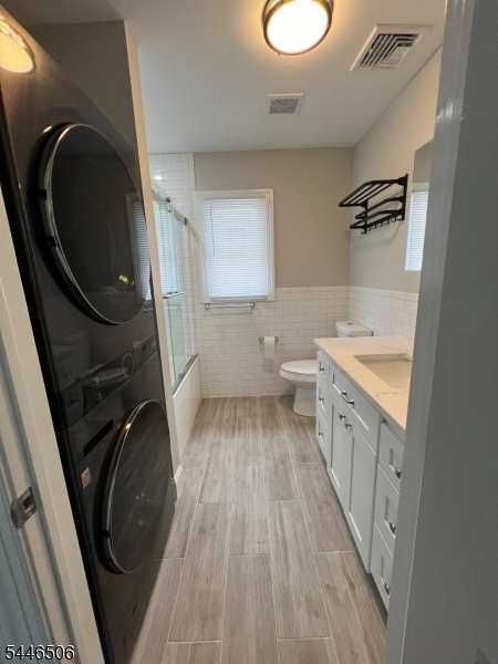20 Van Dyke Pl 2