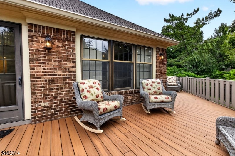 6 Palmer Ct