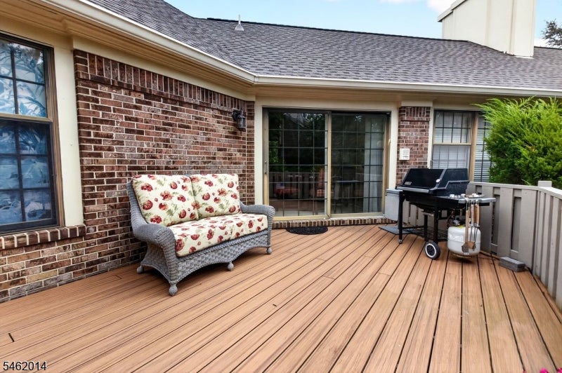 6 Palmer Ct
