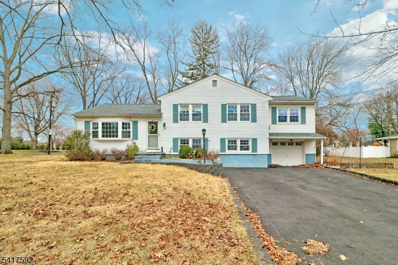1 Knapp Ave