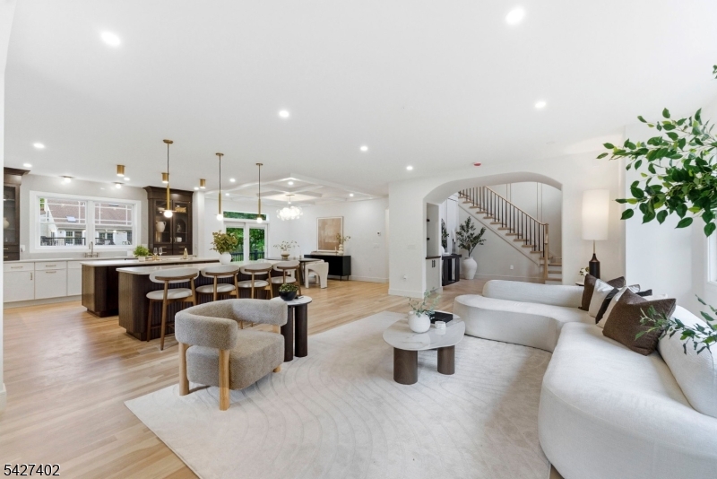 43 Orchard Rd