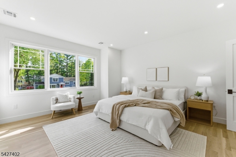 43 Orchard Rd