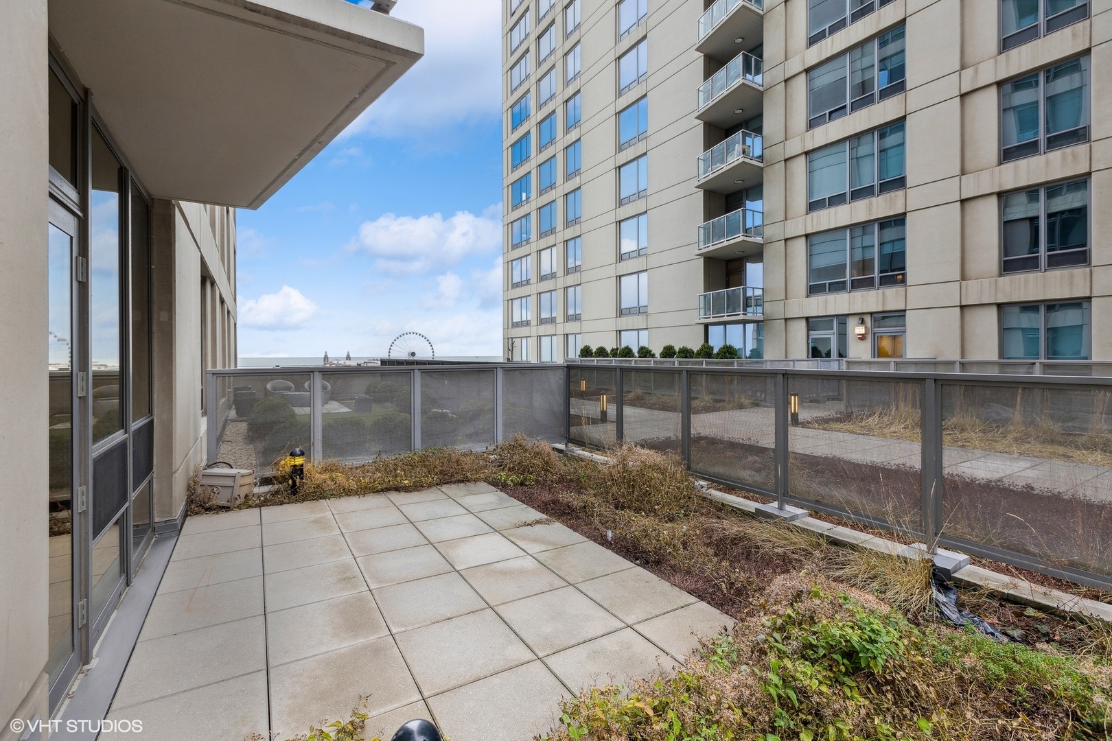 600 N Lake Shore Drive Unit: 1003