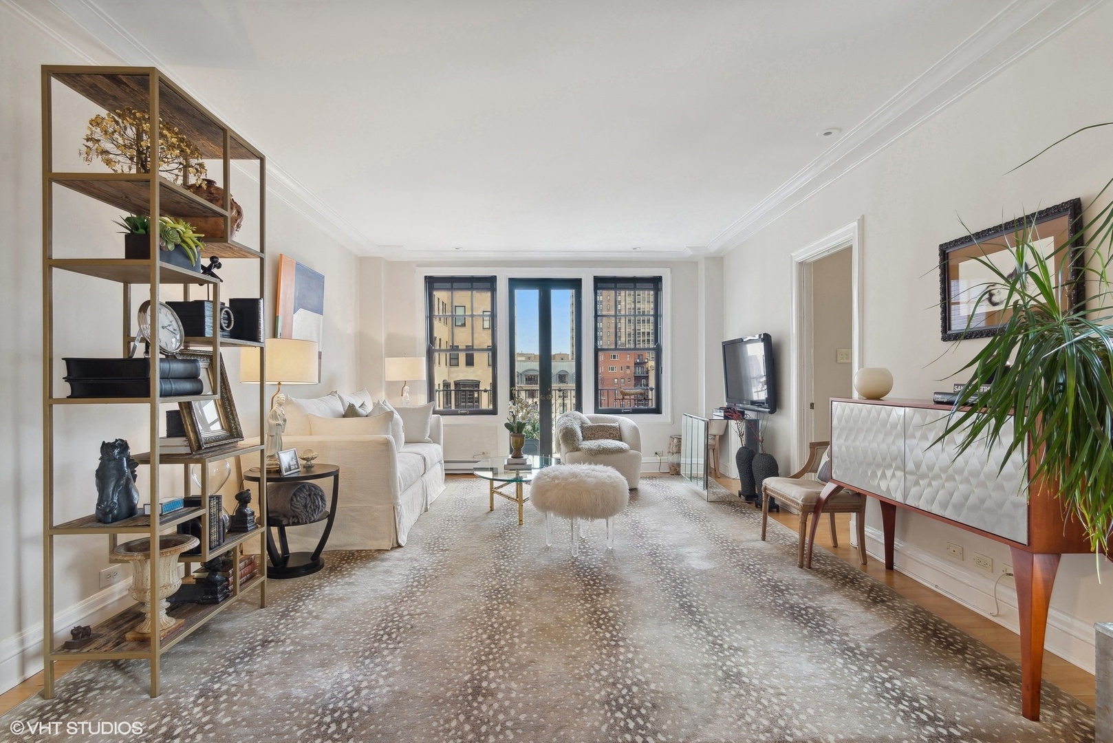 1255 N STATE Parkway Unit: 9J