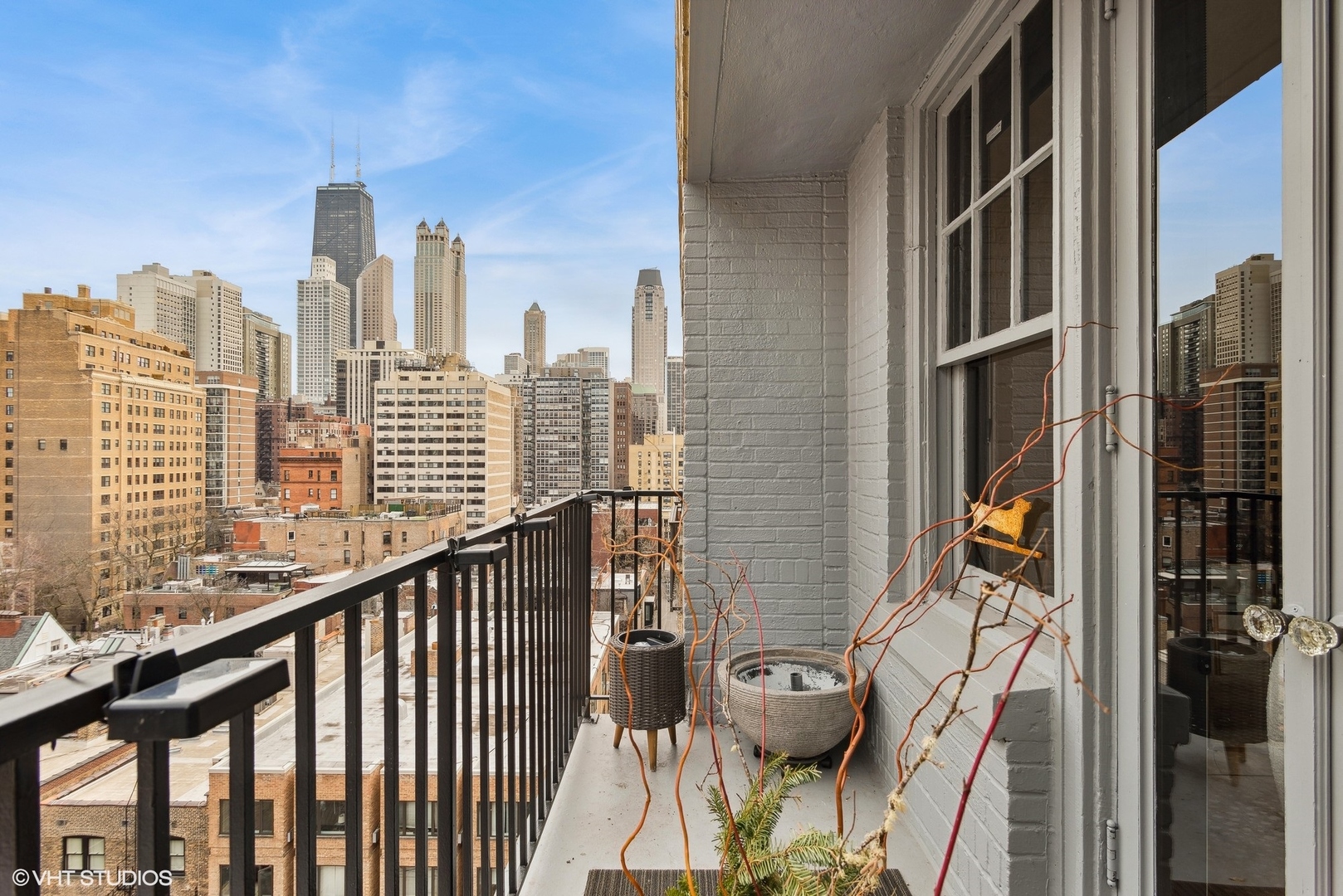 1255 N STATE Parkway Unit: 9J