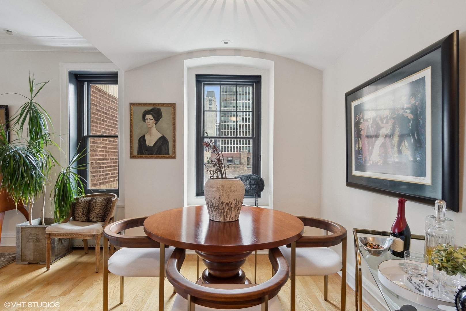 1255 N STATE Parkway Unit: 9J