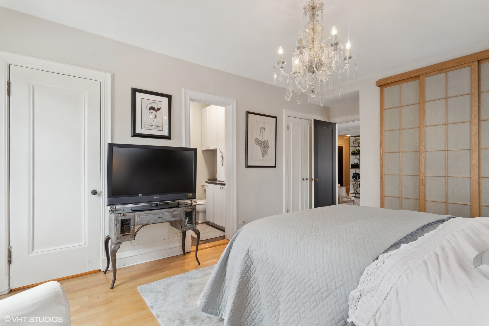 1255 N STATE Parkway Unit: 9J