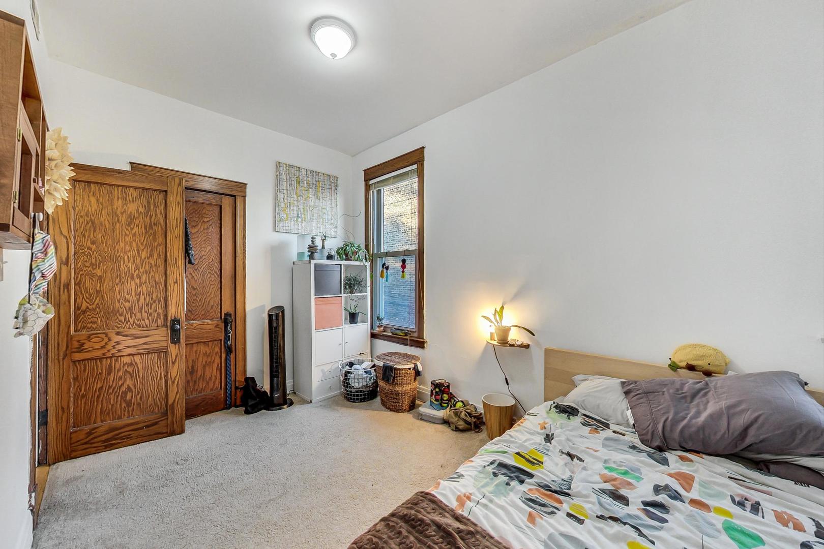 2745 N Whipple Street