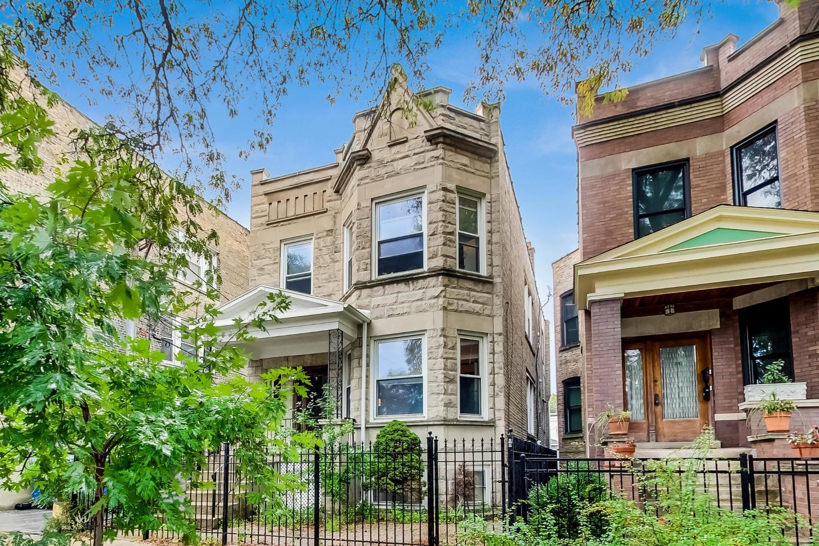 2745 N Whipple Street