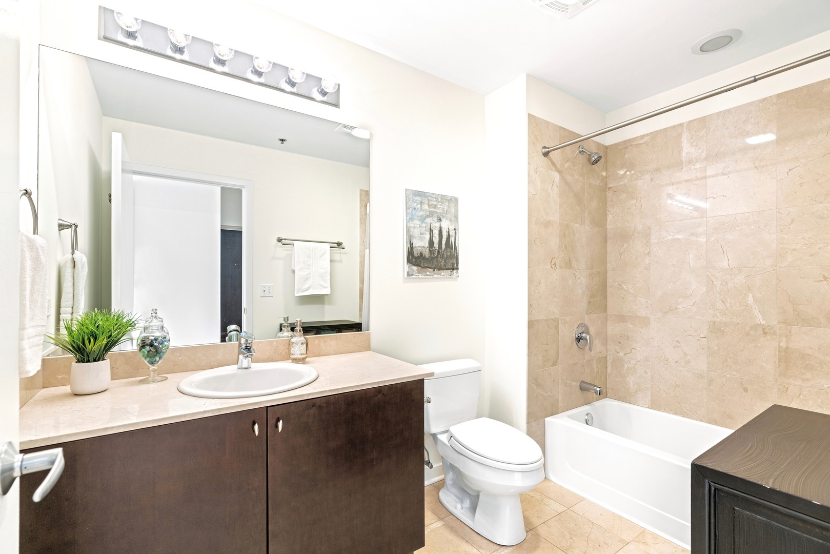 303 W Ohio Street Unit: 2903