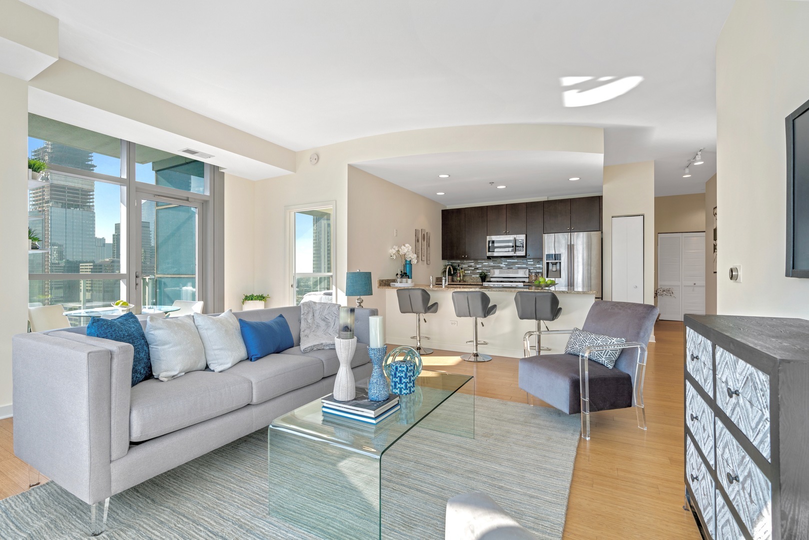 303 W Ohio Street Unit: 2903