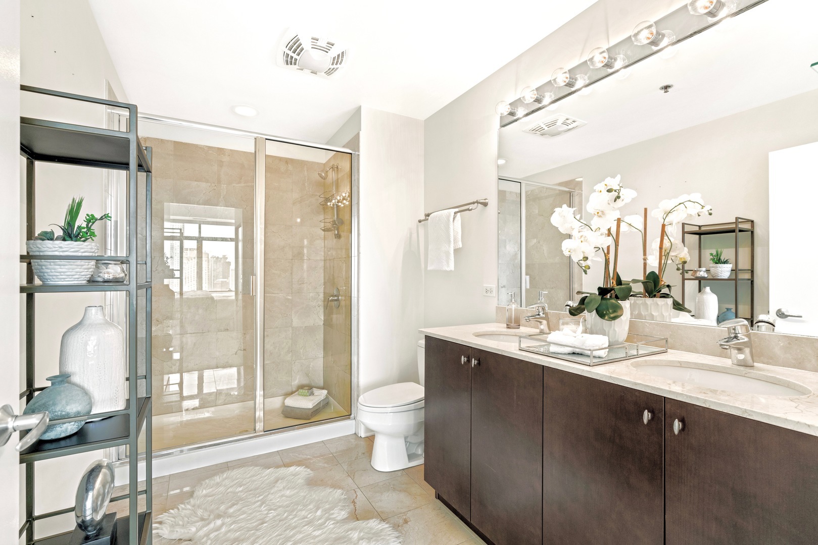 303 W Ohio Street Unit: 2903