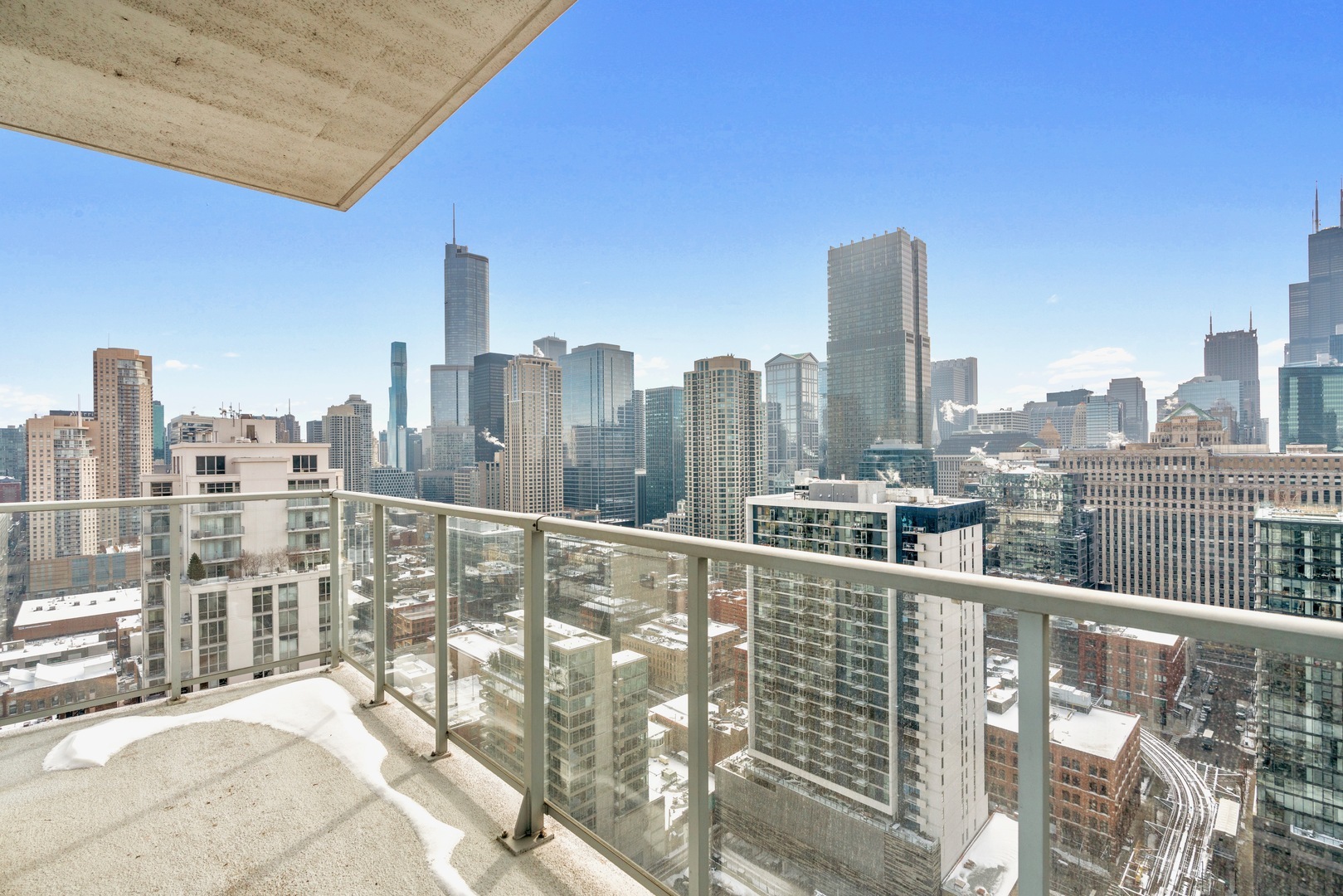 303 W Ohio Street Unit: 2903