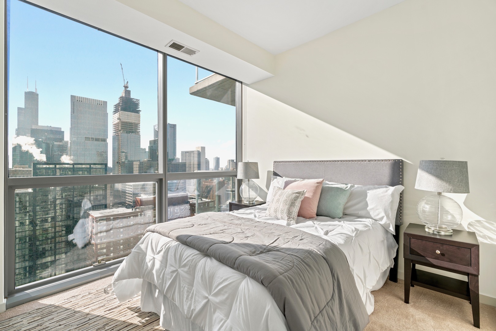 303 W Ohio Street Unit: 2903