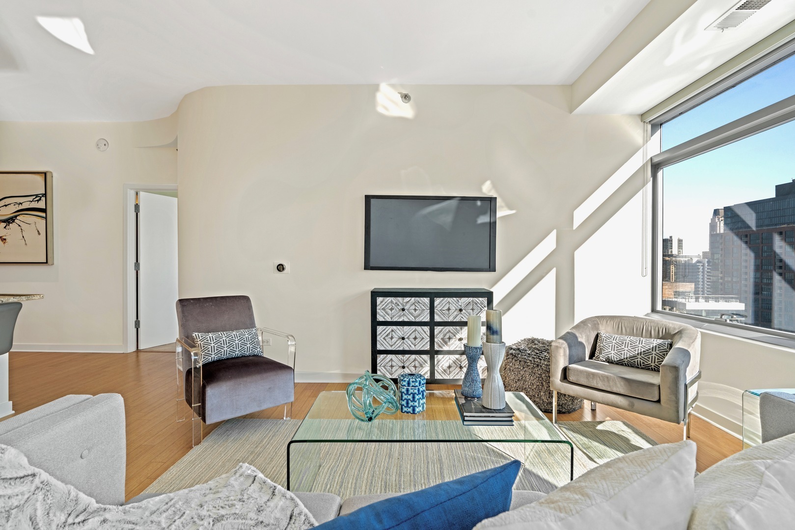 303 W Ohio Street Unit: 2903