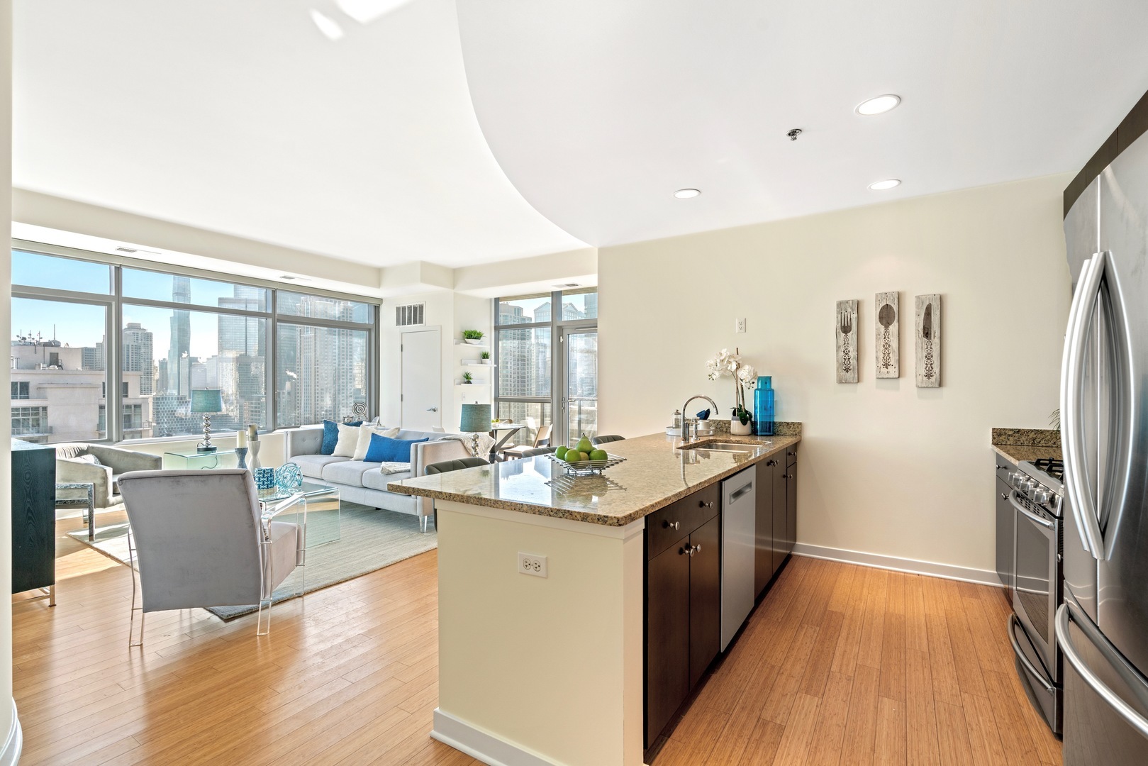 303 W Ohio Street Unit: 2903