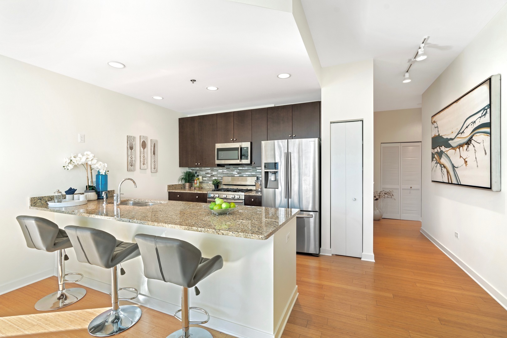 303 W Ohio Street Unit: 2903