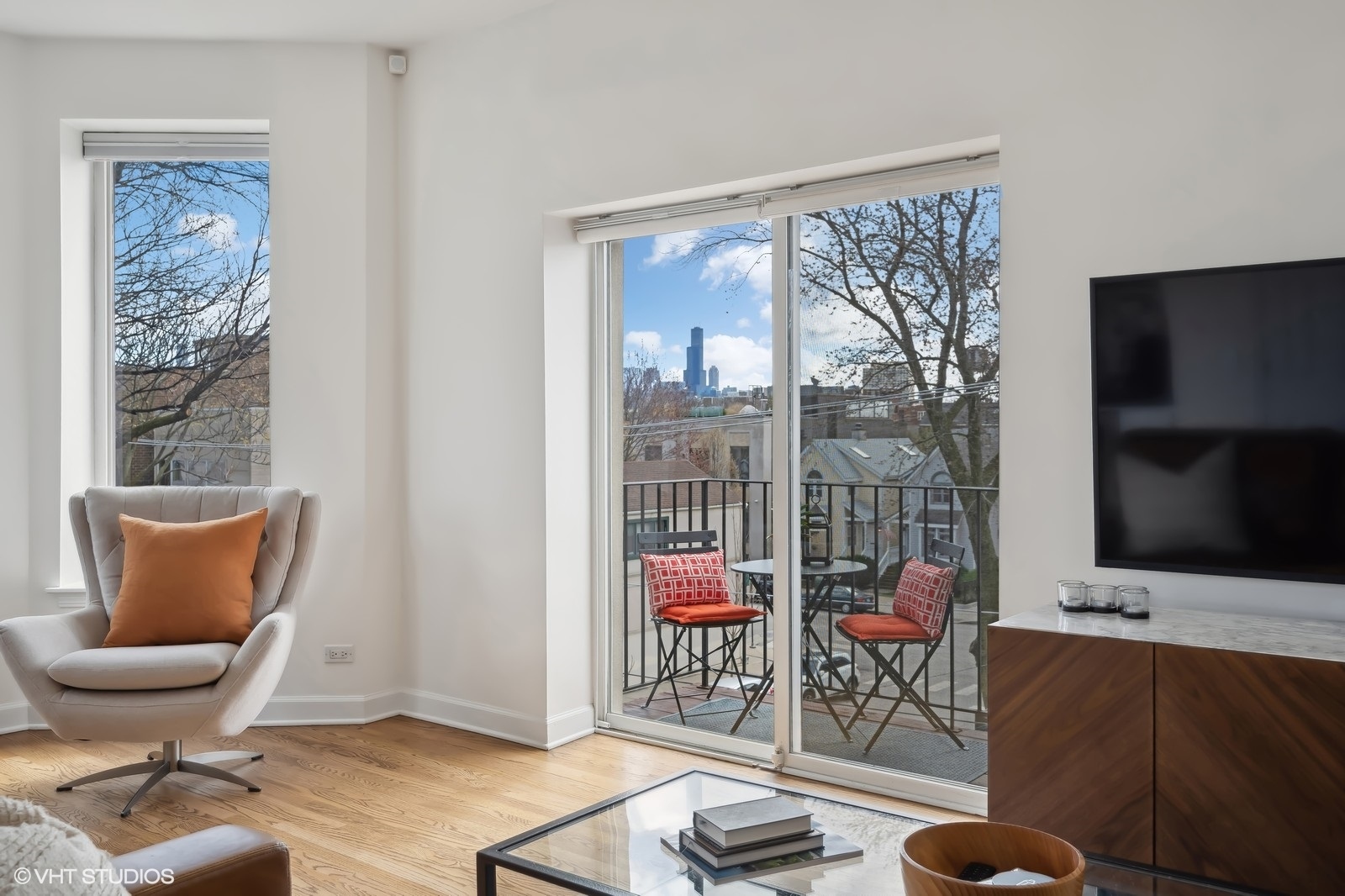 1712 N Wood Street Unit: 3E