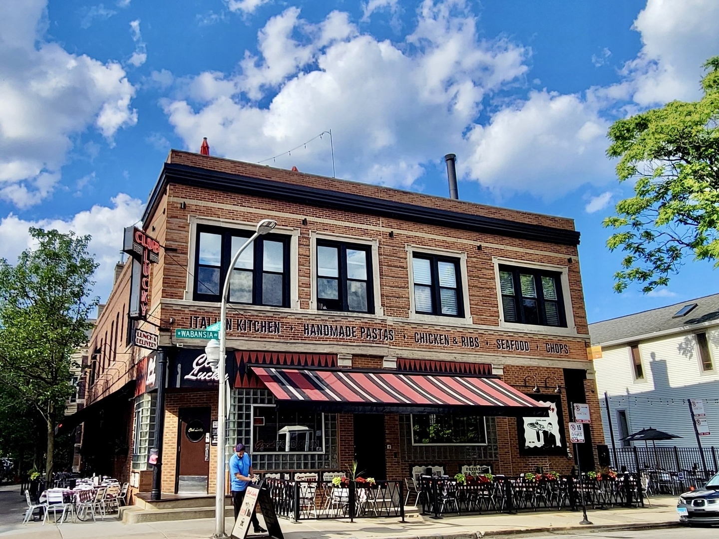 1712 N Wood Street Unit: 3E