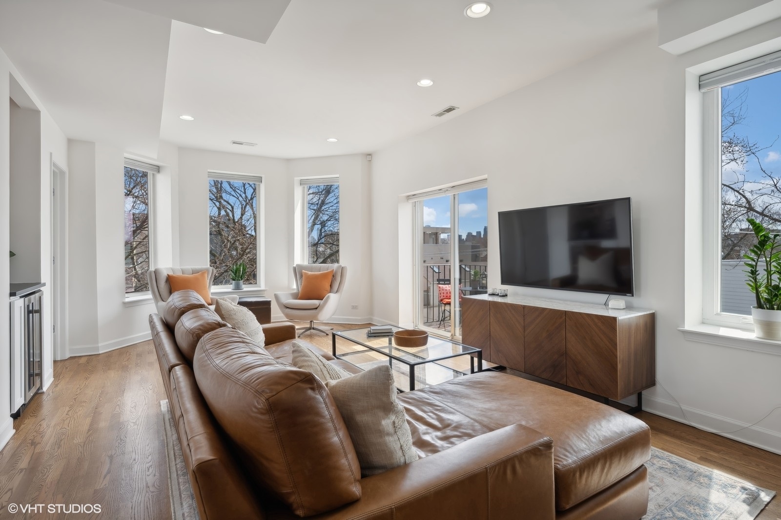 1712 N Wood Street Unit: 3E