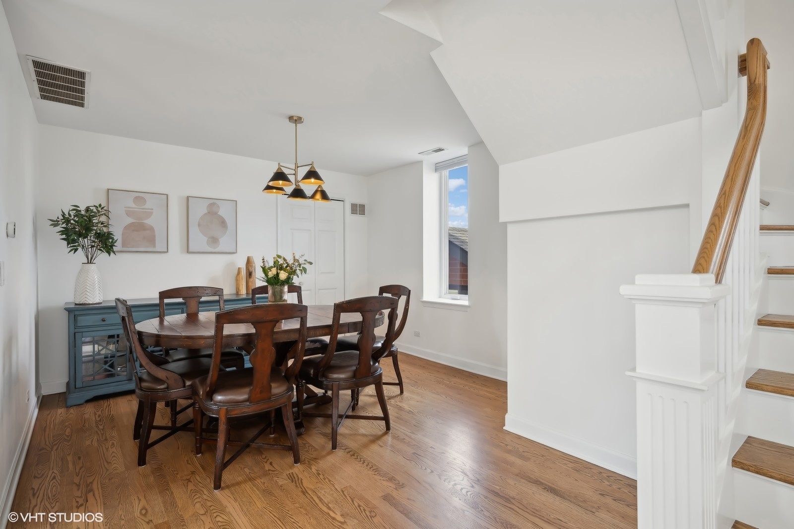 1712 N Wood Street Unit: 3E