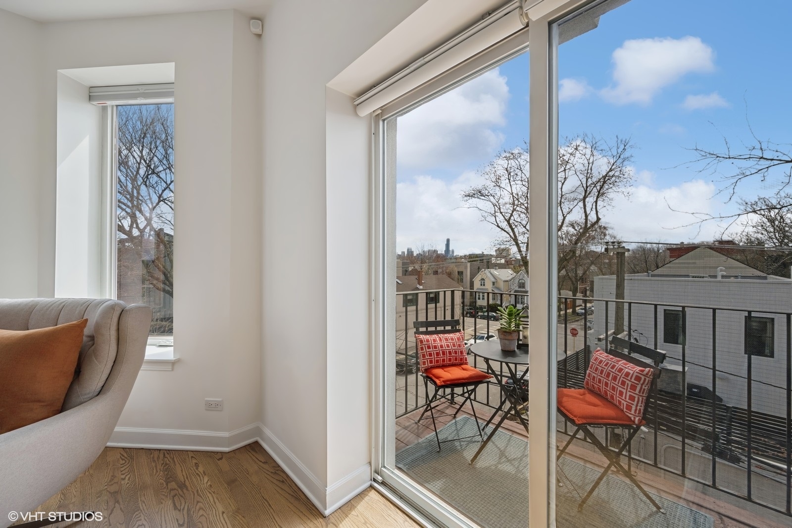 1712 N Wood Street Unit: 3E