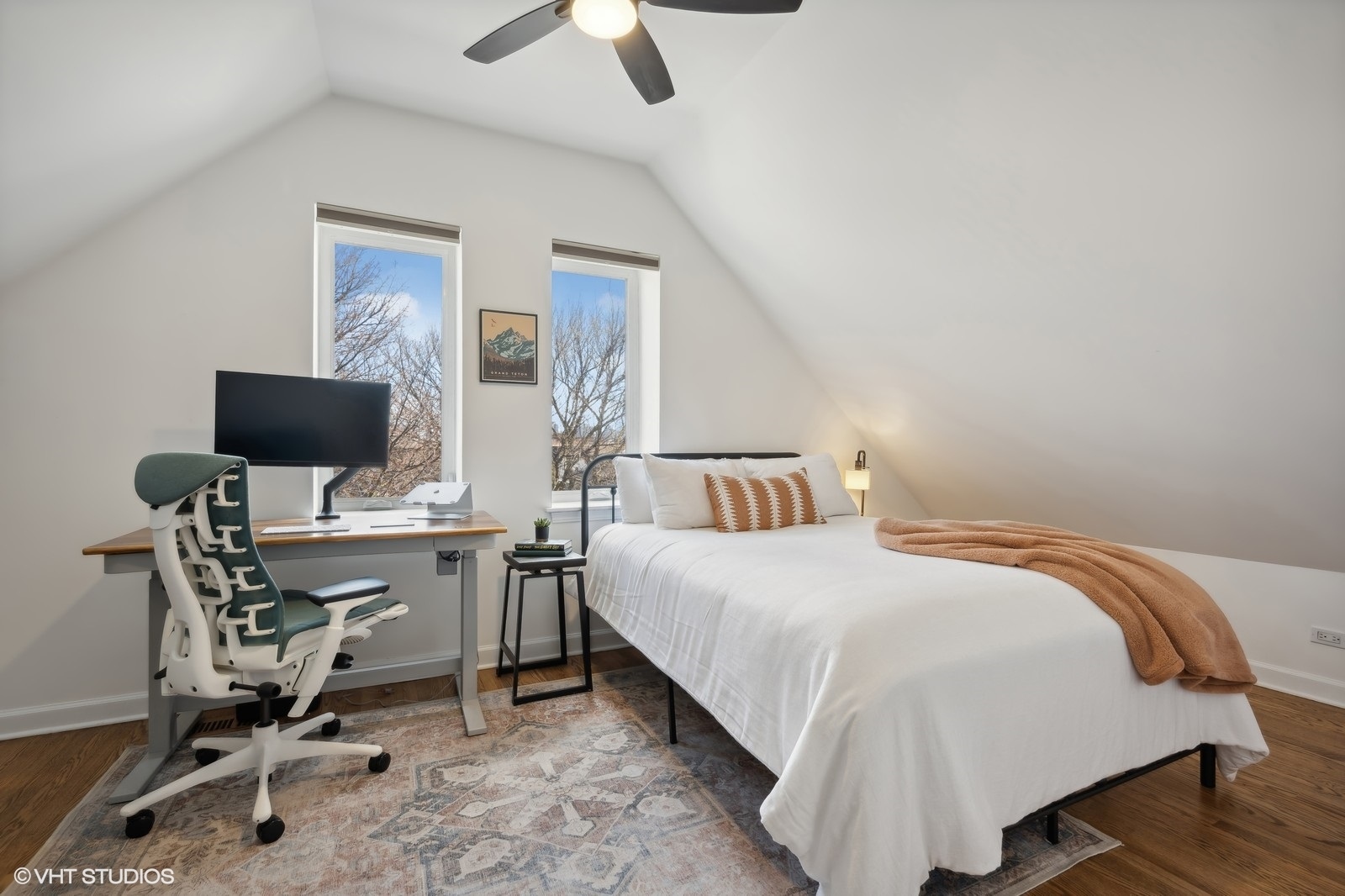 1712 N Wood Street Unit: 3E