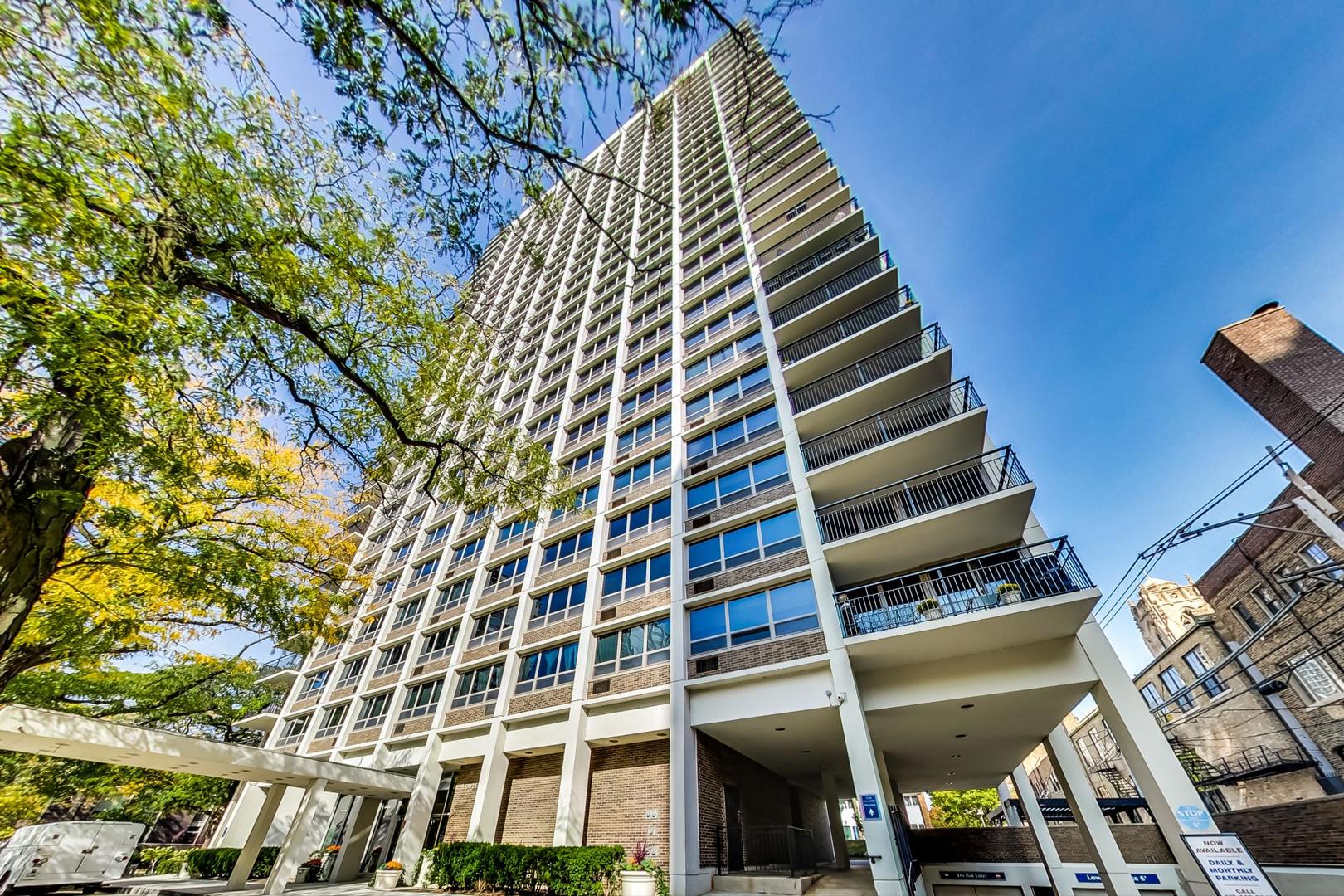 88 W Schiller Street Unit: 901L