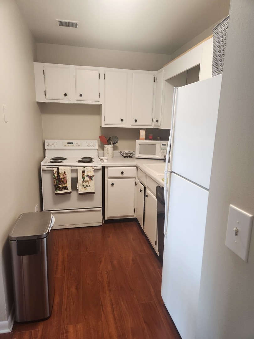 607 W Wrightwood Avenue Unit: 513