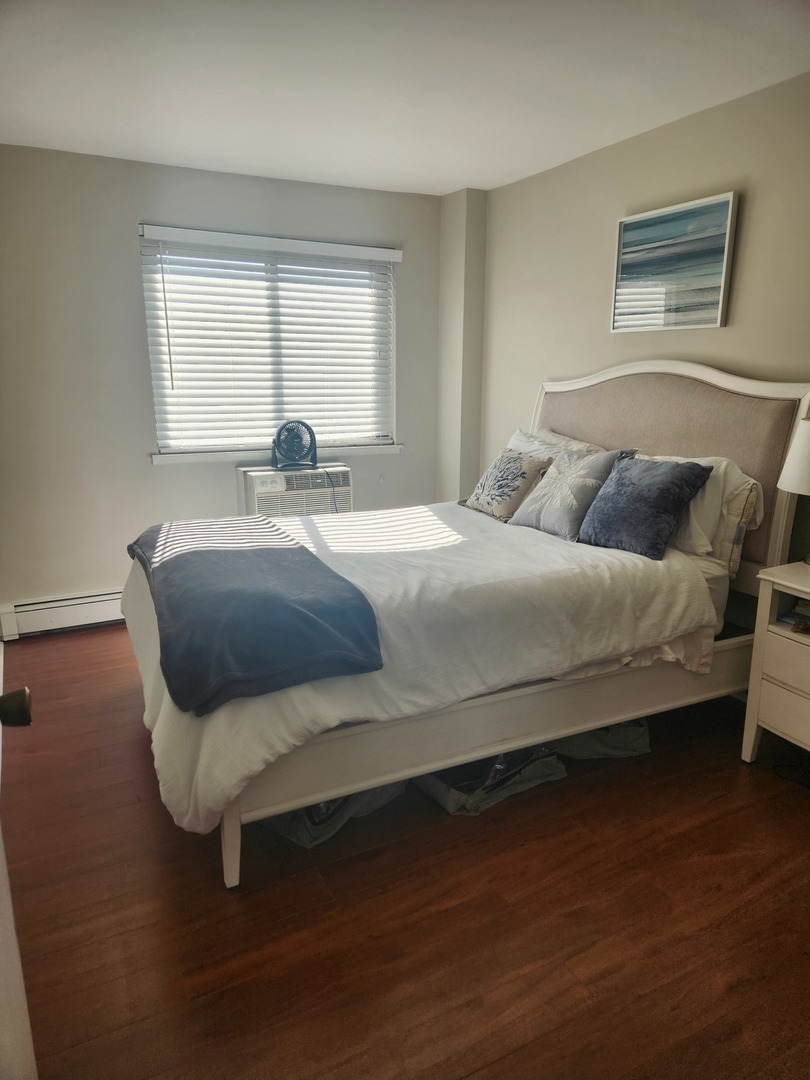 607 W Wrightwood Avenue Unit: 513