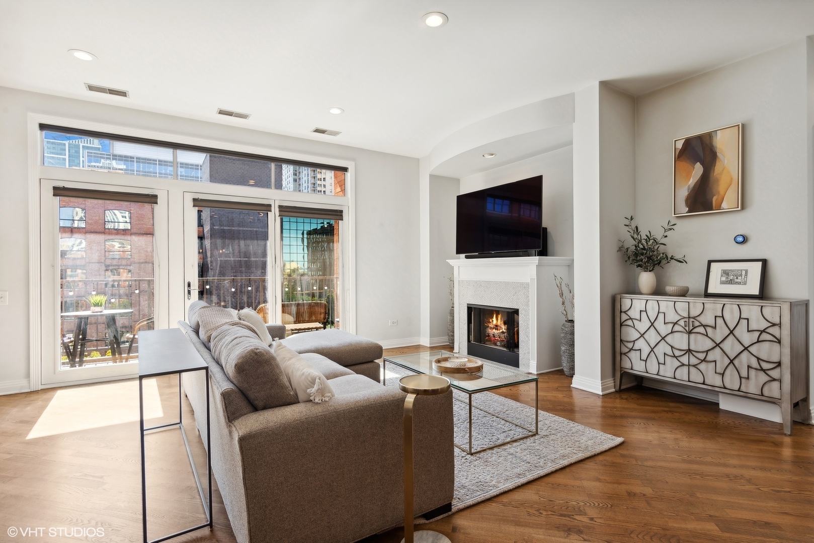 560 W Fulton Street Unit: 506