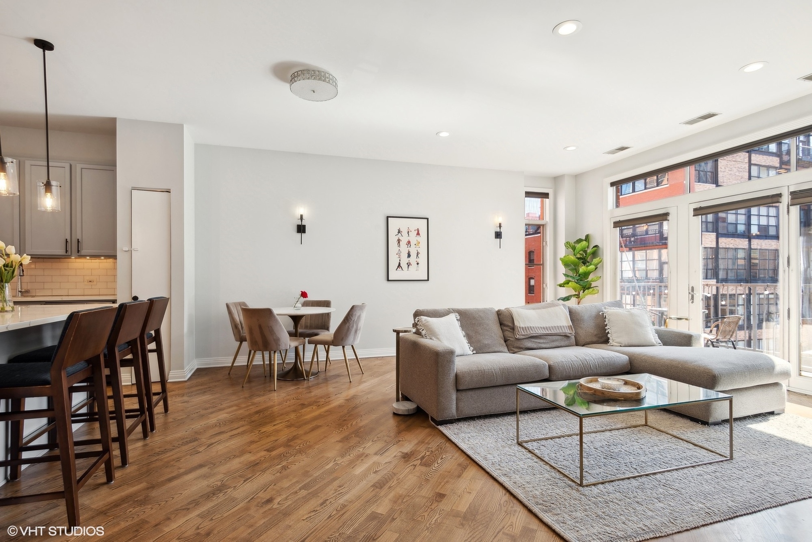 560 W Fulton Street Unit: 506