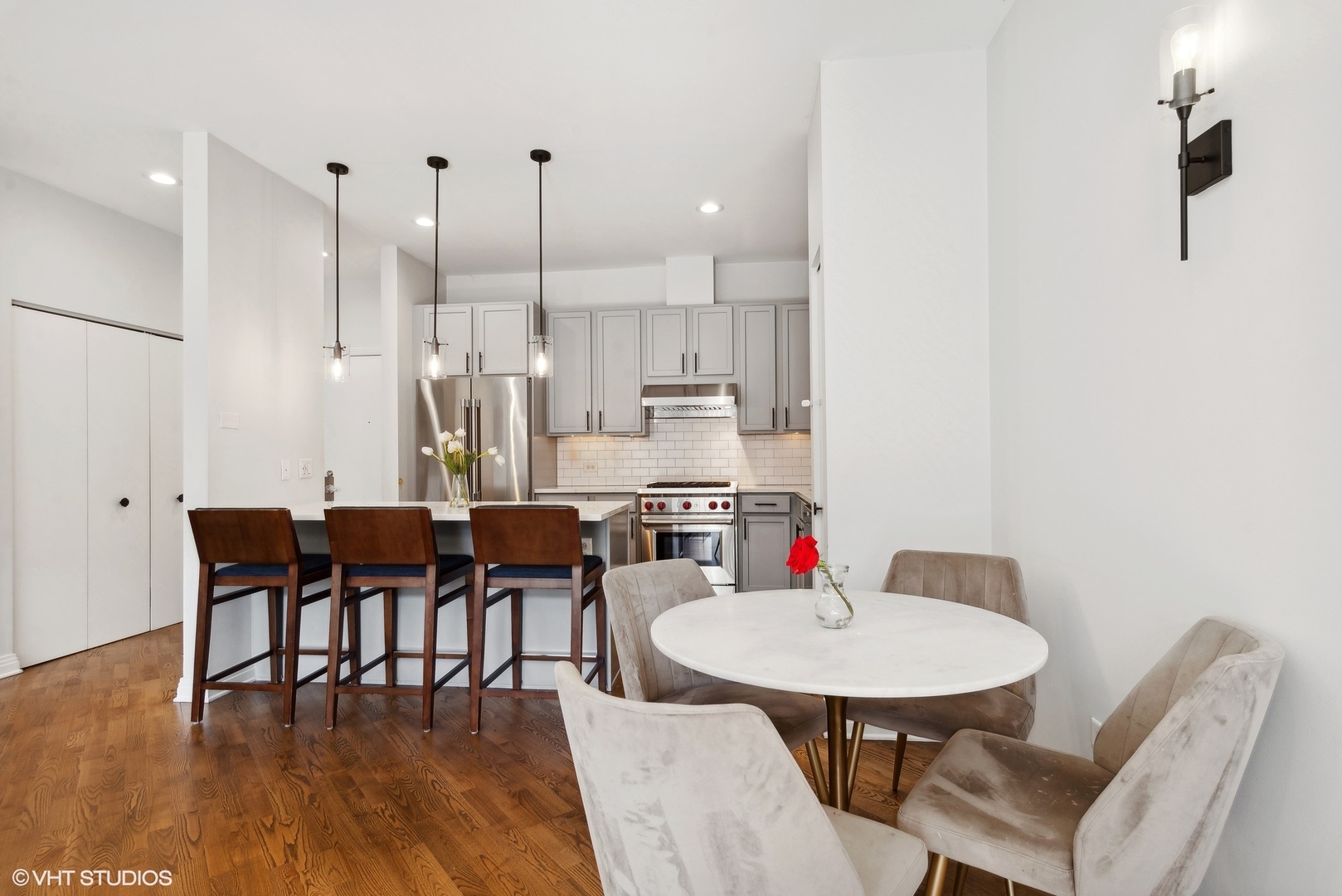 560 W Fulton Street Unit: 506